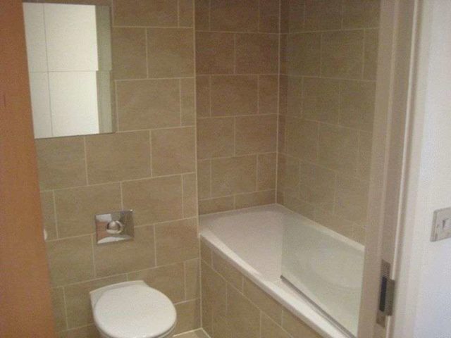  Image of 1 bedroom Flat to rent in Holywell Heights Sheffield S4 at 28 Holywell Heights  Sheffield, S4 8AG